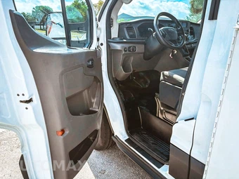 2020 Ford Transit 350 Cutaway - miniatura 9