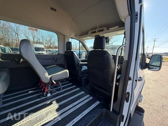 2020 Ford Transit 350 HD Passenger Van XL DRW High Roof 148.0" WB - miniatura 33