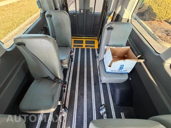 2020 Ford Transit 350 HD Passenger Van XL DRW High Roof 148.0" WB - miniatura 38