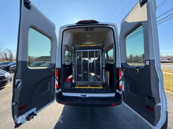 2020 Ford Transit 350 HD Passenger Van XL DRW High Roof 148.0" WB - miniatura 44