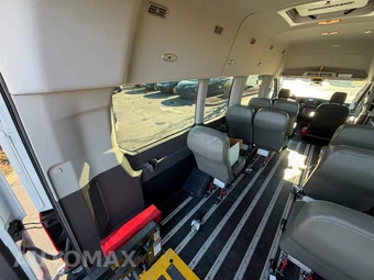 2020 Ford Transit 350 HD Passenger Van XL DRW High Roof 148.0" WB - miniatura 59