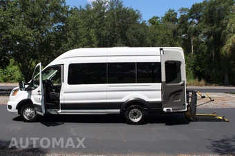 2020 Ford Transit 350 HD Passenger Van XLT DRW High Roof 148.0" WB - miniatura 19