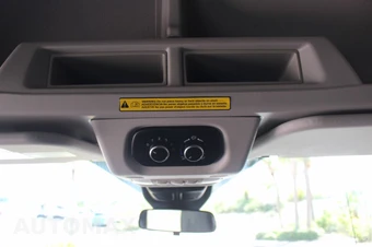 2020 Ford Transit 350 HD Passenger Van XLT DRW High Roof 148.0" WB - miniatura 34