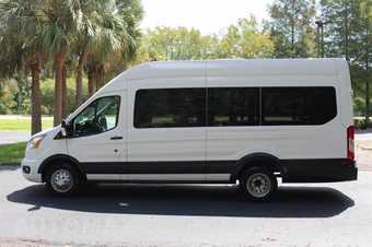 2020 Ford Transit 350 HD Passenger Van XLT DRW High Roof 148.0" WB - miniatura 6