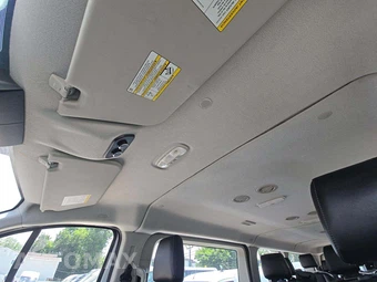 2020 Ford Transit 350 Passenger Van XL Low Roof 148.0" WB - miniatura 11