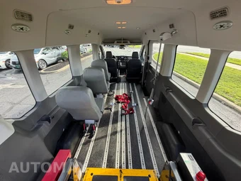 2020 Ford Transit 350 Passenger Van XL Medium Roof 148.0" WB - miniatura 2