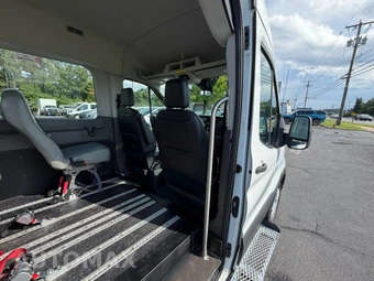 2020 Ford Transit 350 Passenger Van XL Medium Roof 148.0" WB - miniatura 41