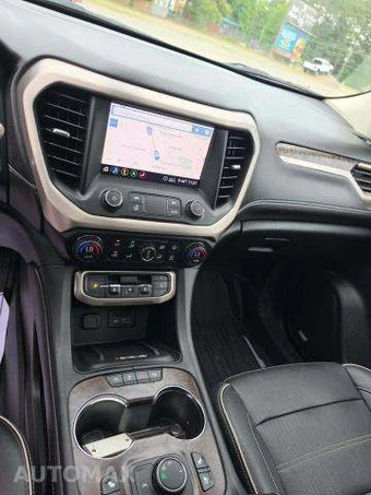 2020 GMC Acadia Denali 5SA - miniatura 10