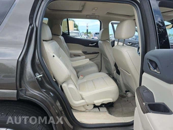 2020 GMC Acadia Denali 5SA - miniatura 17