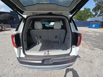 2020 GMC Acadia SLT 4SA – miniatura 12