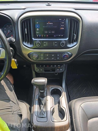 2020 GMC Canyon Denali Crew Cab Long Bed 4SD - miniatura 10