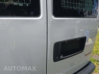 2020 GMC Savana 2500 Cargo Van 1WT 135.2" WB - miniatura 24