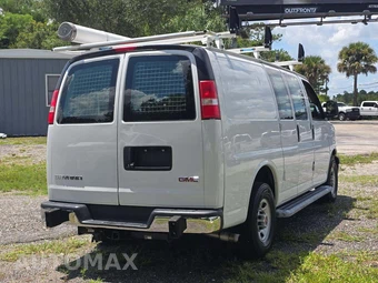 2020 GMC Savana 2500 Cargo Van 1WT 135.2" WB - miniatura 3