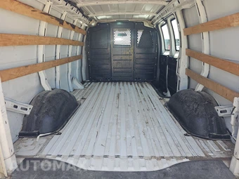 2020 GMC Savana 2500 Cargo Van 1WT 135.2" WB - miniatura 15