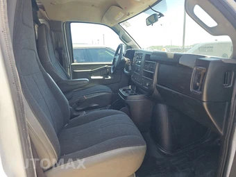 2020 GMC Savana 2500 Cargo Van 1WT 135.2" WB - miniatura 8