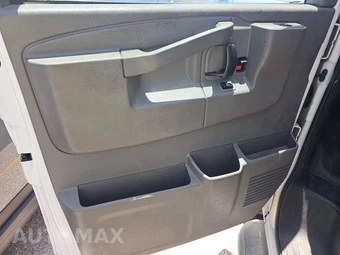 2020 GMC Savana 2500 Cargo Van 1WT 135.2" WB - miniatura 9