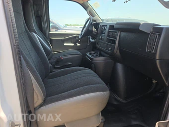 2020 GMC Savana 2500 Cargo Van 1WT 135.2" WB - miniatura 8