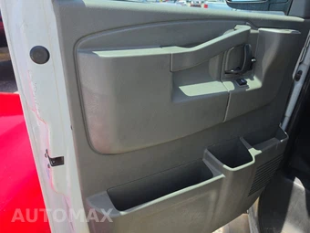 2020 GMC Savana 2500 Cargo Van 1WT 135.2" WB - miniatura 9