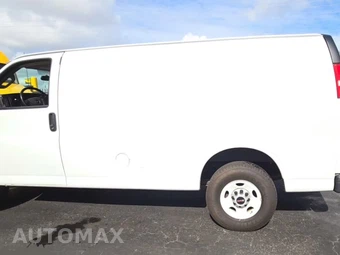 2020 GMC Savana 2500 Cargo Van 1WT 135.2" WB – miniatura 3