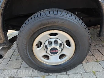 2020 GMC Savana 2500 Cargo Van 1WT 135.2" WB - miniatura 10