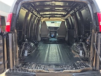 2020 GMC Savana 2500 Cargo Van 1WT 135.2" WB - miniatura 19