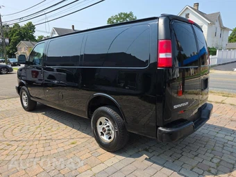 2020 GMC Savana 2500 Cargo Van 1WT 135.2" WB - miniatura 6