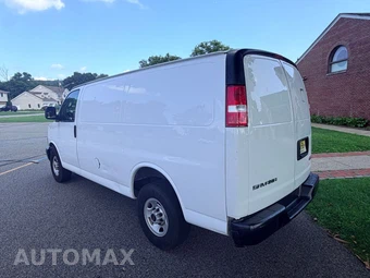 2020 GMC Savana 2500 Cargo Van 1WT 135.2" WB - miniatura 4