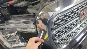 2020 GMC Sierra 1500 Denali Crew Cab Short Bed - miniatura 36