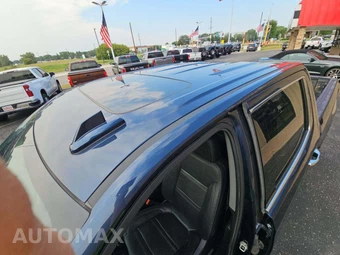 2020 GMC Sierra 1500 Denali Crew Cab Short Bed - miniatura 9