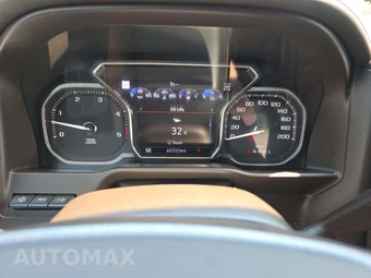 2020 GMC Sierra 3500 Denali HD Crew Cab Medium Bed - miniatura 9