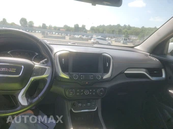 2020 GMC Terrain SLT 4SA – miniatura 11
