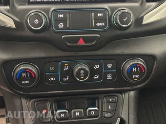 2020 GMC Terrain SLT 4SA - miniatura 29