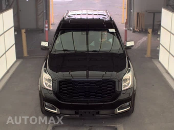 2020 GMC Yukon Denali - miniatura 2