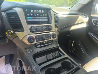 2020 GMC Yukon Denali 5SA - miniatura 10