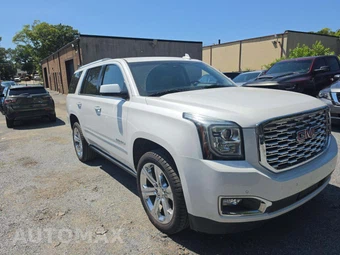 2020 GMC Yukon Denali 5SA - miniatura 4