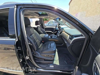 2020 GMC Yukon Denali 5SA - miniatura 16