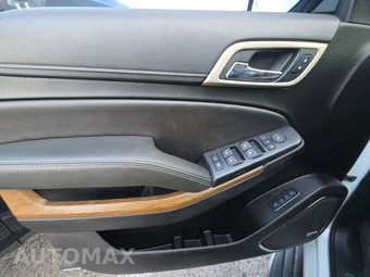 2020 GMC Yukon Denali XL 5SA - miniatura 9