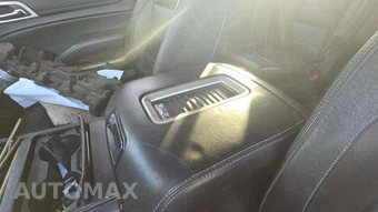 2020 GMC Yukon Denali XL 5SA - miniatura 3