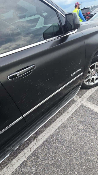 2020 GMC Yukon Denali XL 5SA - miniatura 19