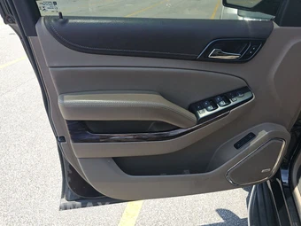 2020 GMC Yukon SLT 4SA – miniatura 9