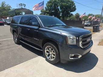 2020 GMC Yukon XL SLE 3SA – miniatura 3