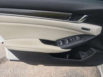 2020 Honda Accord Sedan Touring 2.0T - miniatura 9