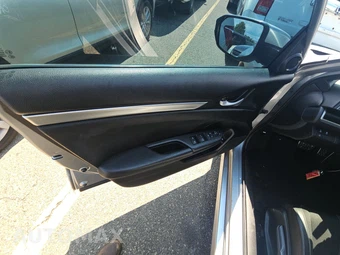 2020 Honda Civic Sedan Sport - miniatura 9