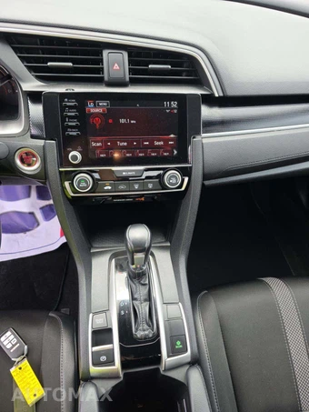 2020 Honda Civic Sedan Sport - miniatura 7