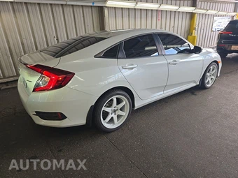 2020 Honda Civic Sedan Sport - miniatura 4