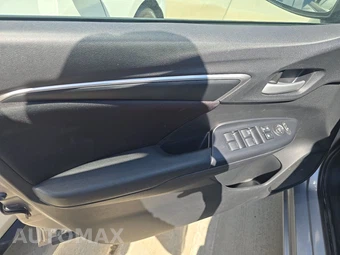 2020 Honda Fit LX - miniatura 9