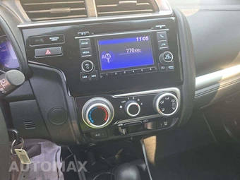 2020 Honda Fit LX - miniatura 10