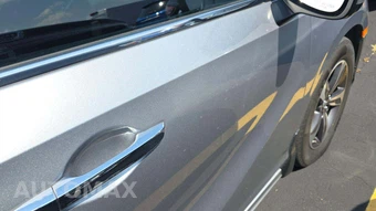 2020 Honda Odyssey Touring 118.1" WB - miniatura 24