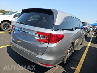 2020 Honda Odyssey Touring 118.1" WB - miniatura 4