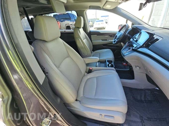 2020 Honda Odyssey Touring 118.1" WB - miniatura 16